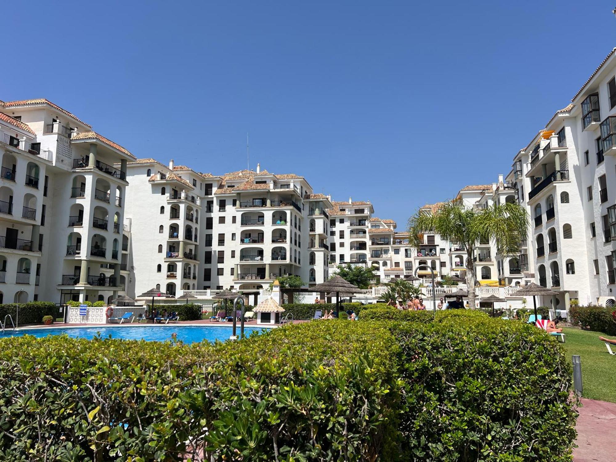 Puerto De La Duquesa Apartment Manilva Ngoại thất bức ảnh