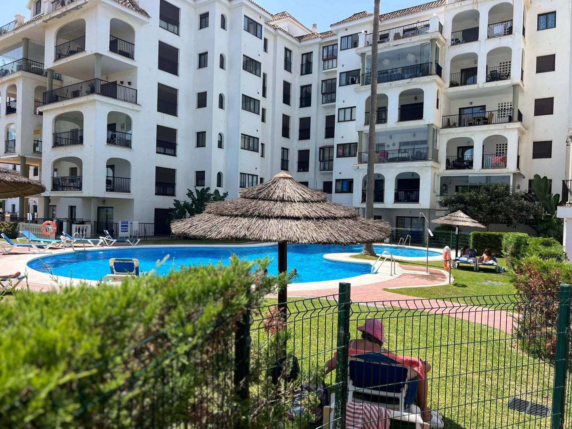 Puerto De La Duquesa Apartment Manilva Ngoại thất bức ảnh