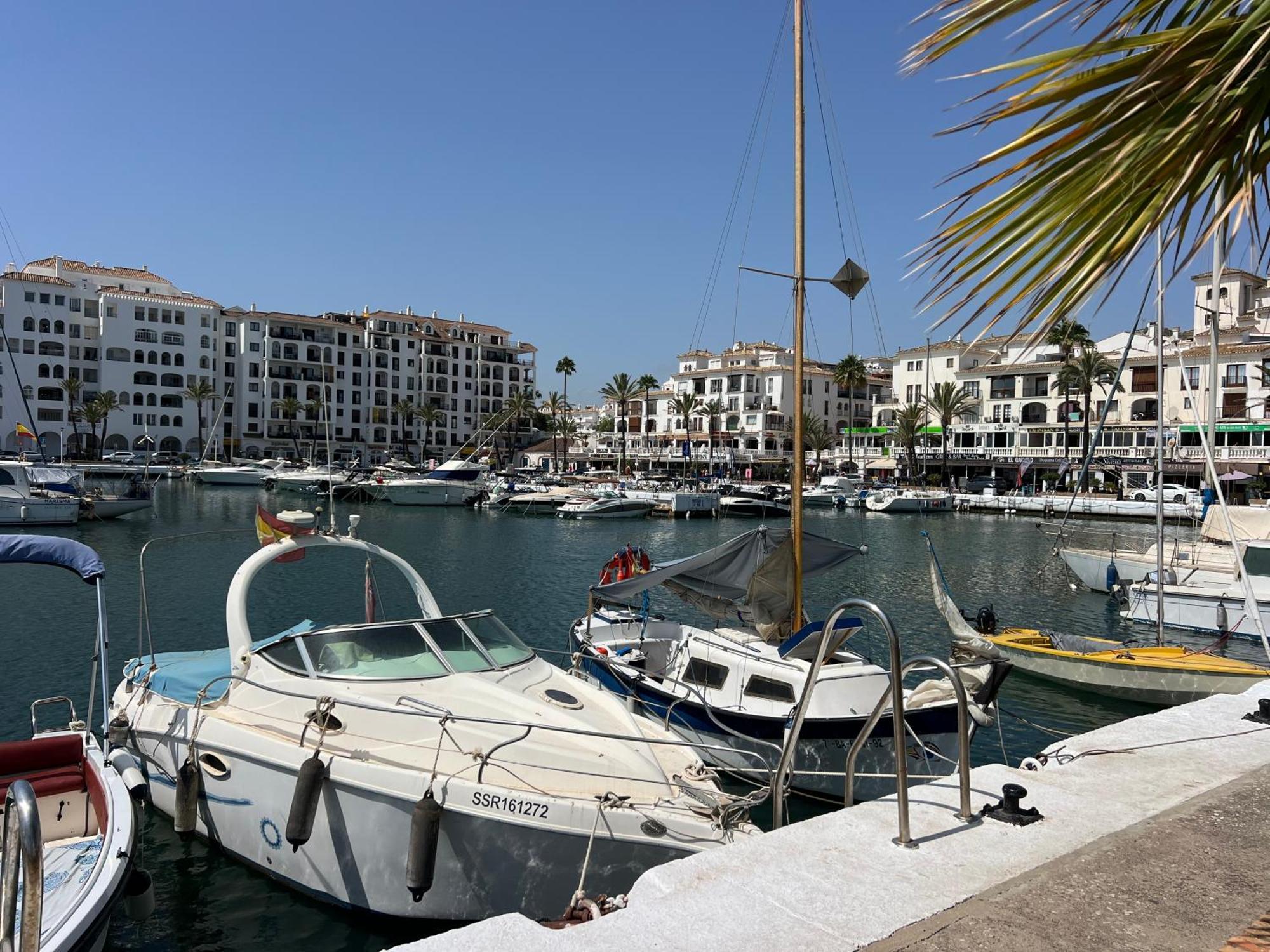 Puerto De La Duquesa Apartment Manilva Ngoại thất bức ảnh